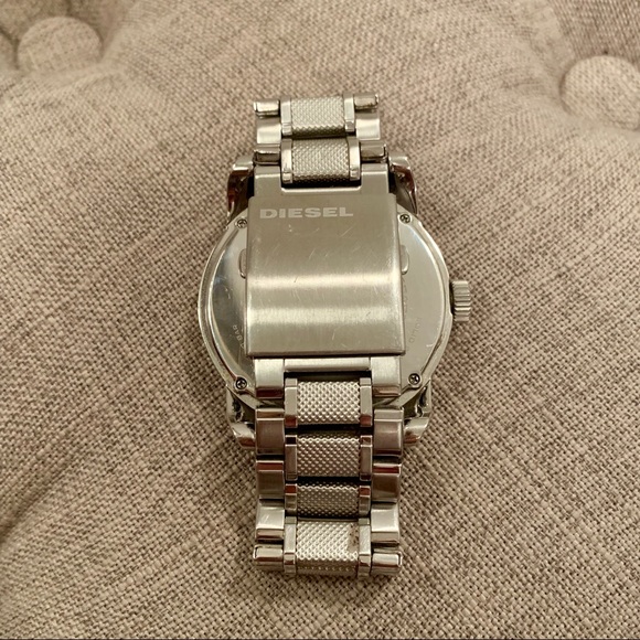 Diesel DZ1370 Stainless Steel Watch - Picture 4 of 8